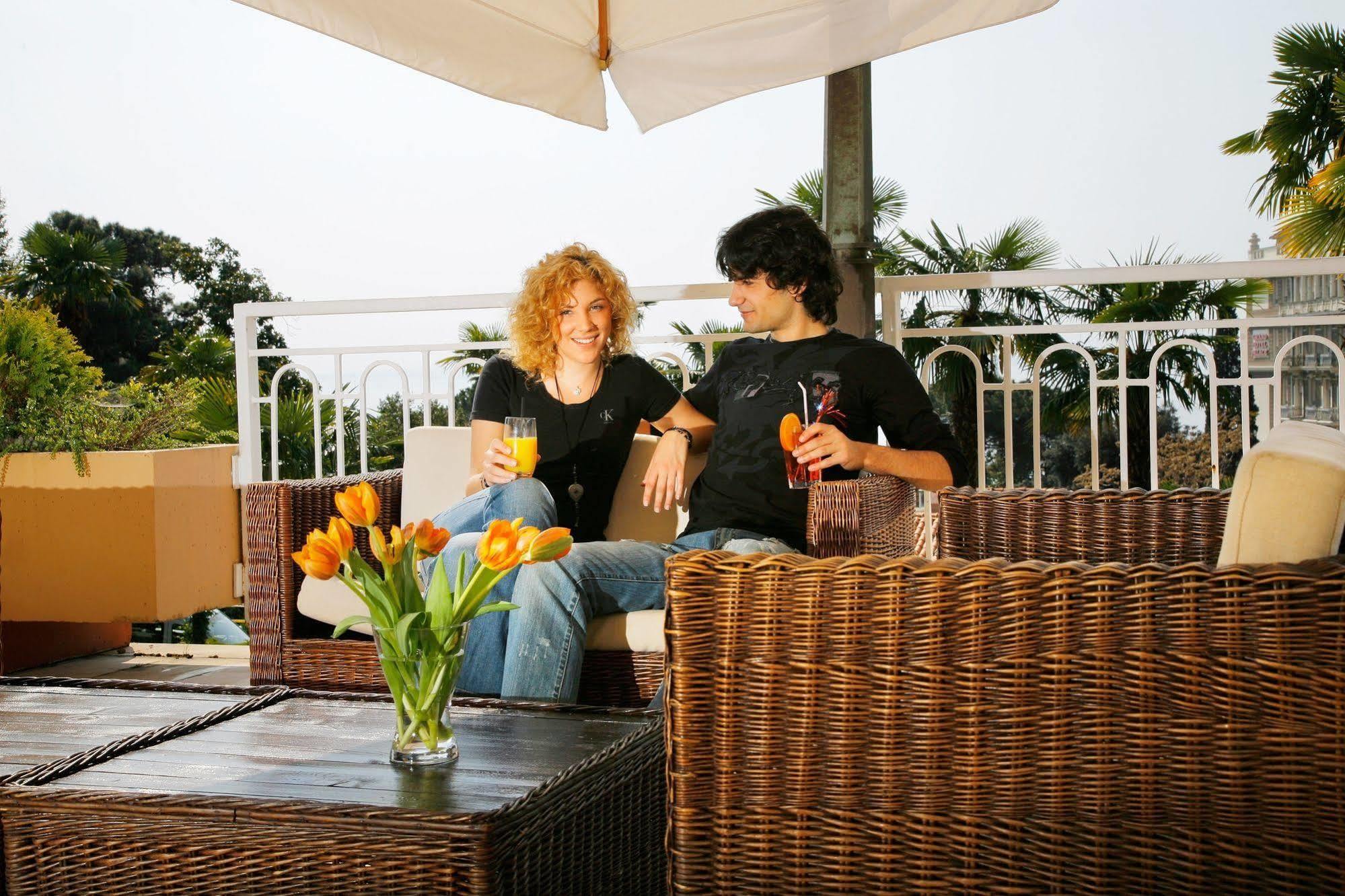 Hotel אופטיה מראה חיצוני תמונה